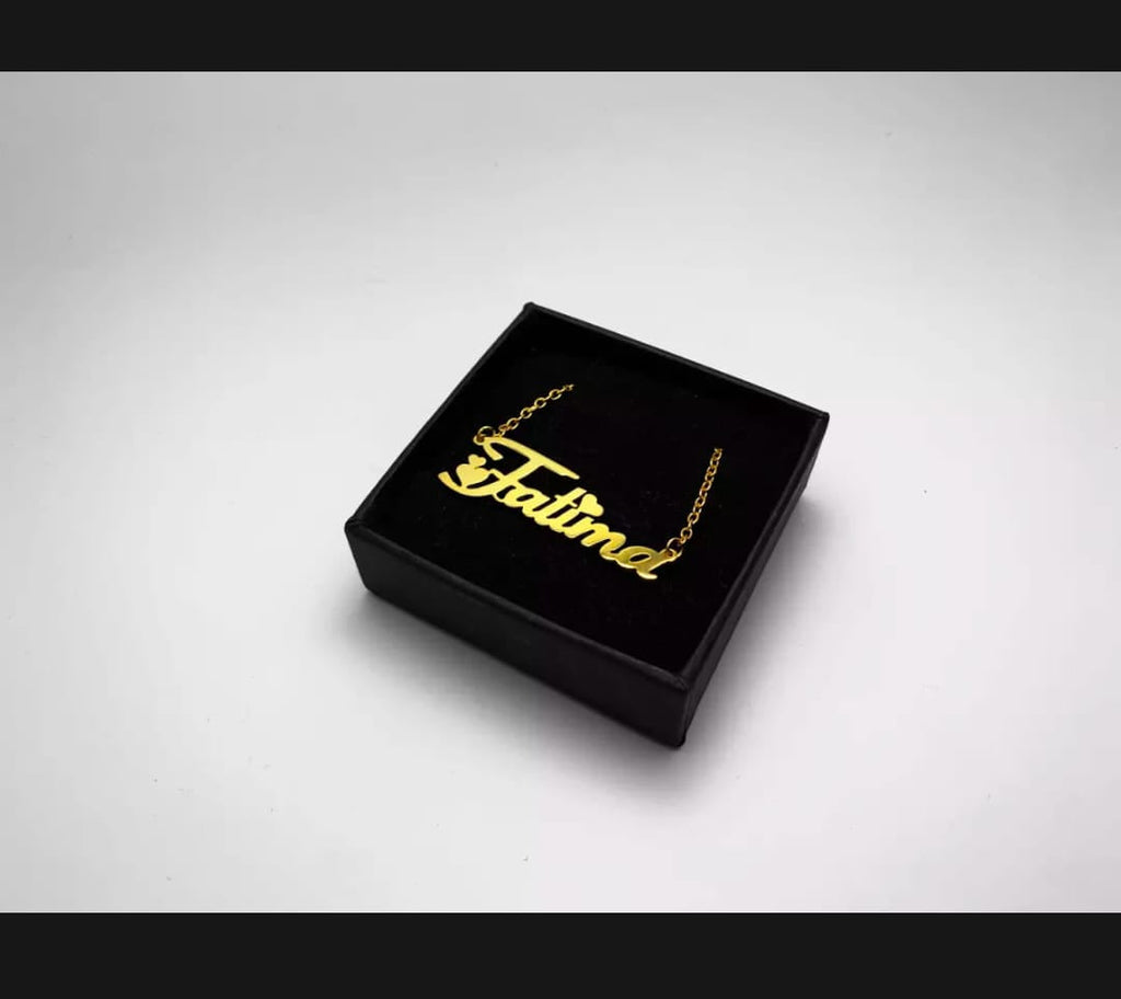 Beautiful Custom Name Necklace with Small Hearts