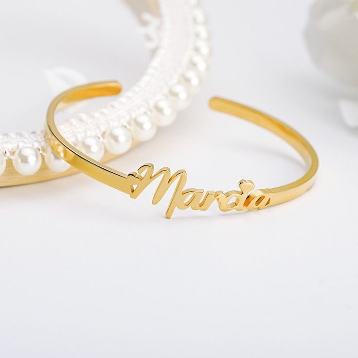 custom name bangle